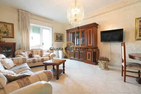 Appartamento viale Commenda 17, Brindisi