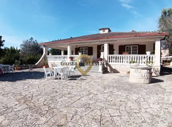 Villa via Lombardia Snc, San Vito Dei Normanni