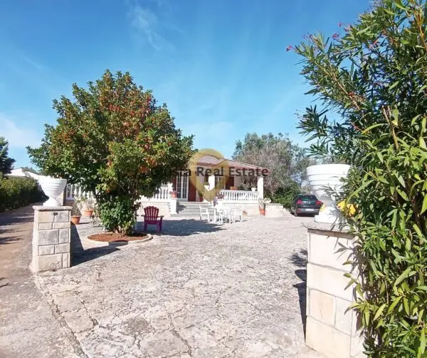 Villa via Lombardia Snc, San Vito Dei Normanni