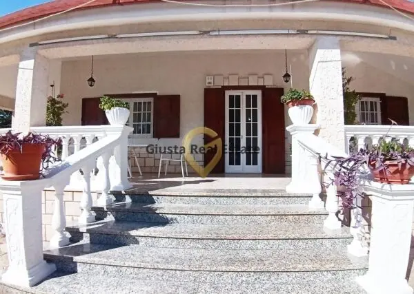 Villa via Lombardia Snc, San Vito Dei Normanni