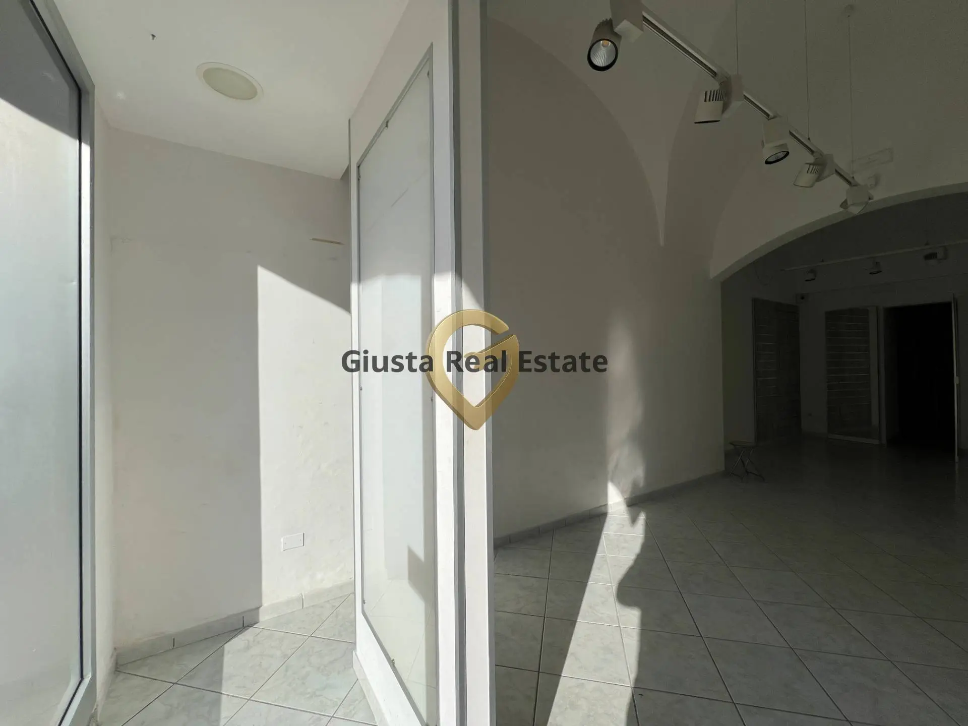 Immagine per Attività Commerciale in vendita a Mesagne Via Marconi 88