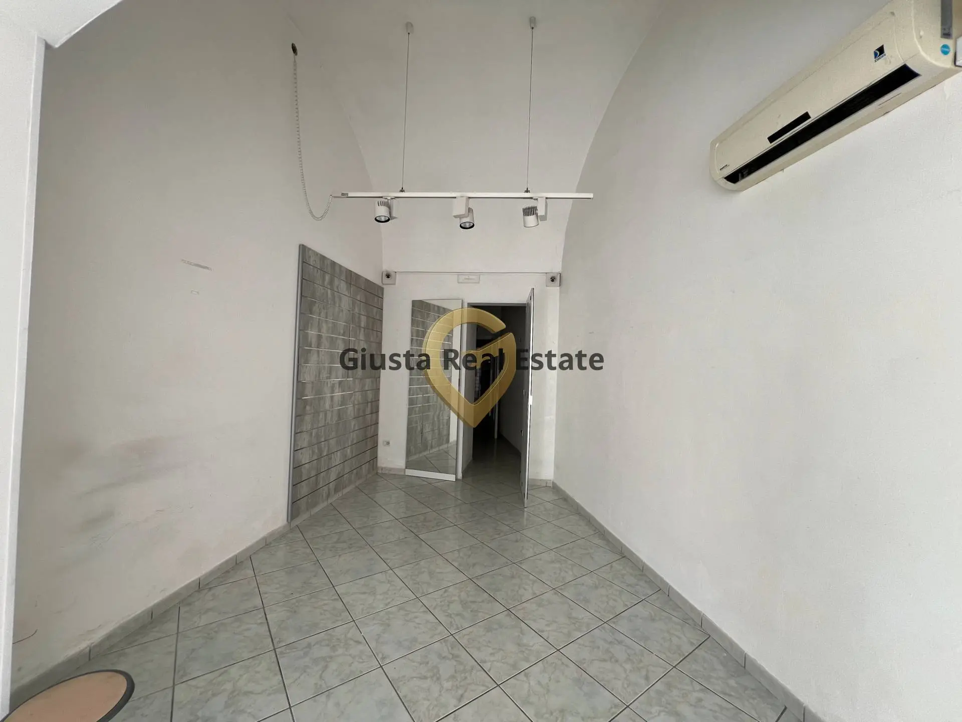 Immagine per Attività Commerciale in vendita a Mesagne Via Marconi 88