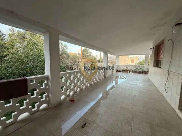 Villa strada Dei Vini 16, Brindisi