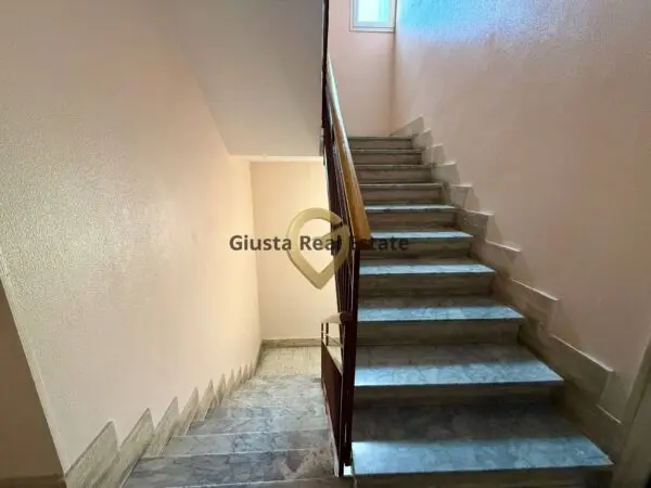 Appartamento via Romagna 3, Brindisi