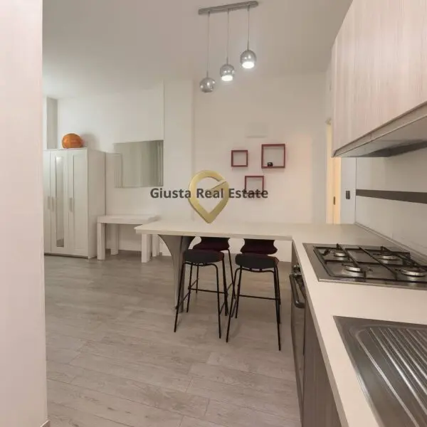 Appartamento via Fratelli Cervi 19, Brindisi