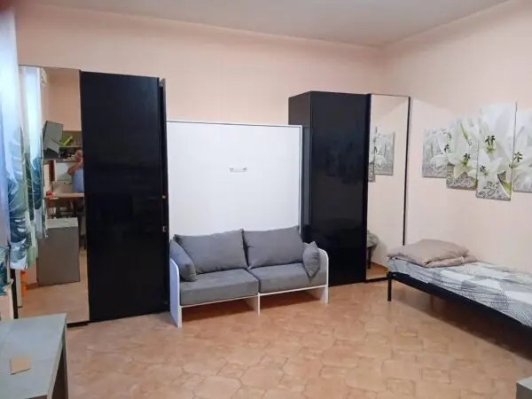 Appartamento via Del Gazometro, Roma