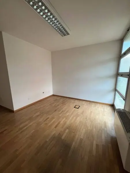 Ufficio via Giuseppe Giacosa, Bologna
