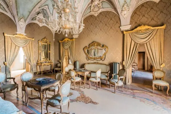 Casa Indipendente piazza Dei Caduti, Porto Cesareo