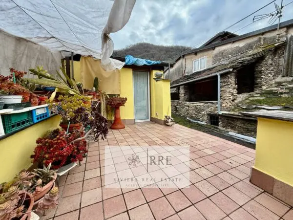 Casa Indipendente via De Filippi, Vessalico