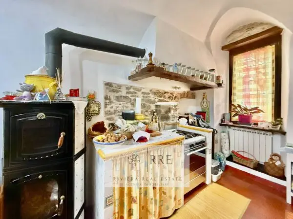 Casa Indipendente via De Filippi, Vessalico