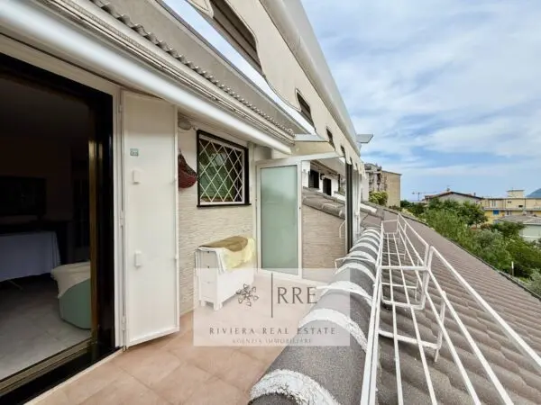 Appartamento via Bavera, Alassio