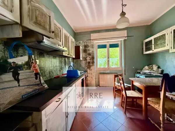 Appartamento via Accame, Pietra Ligure