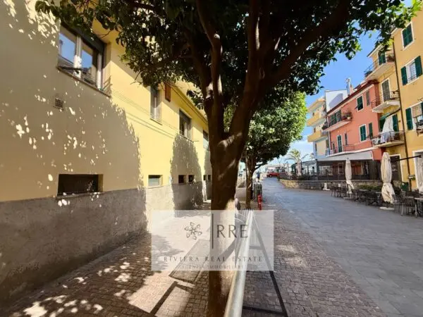 Appartamento via Accame, Pietra Ligure
