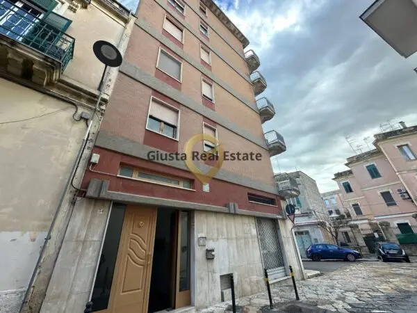 Appartamento via Santa Margherita 34, Brindisi