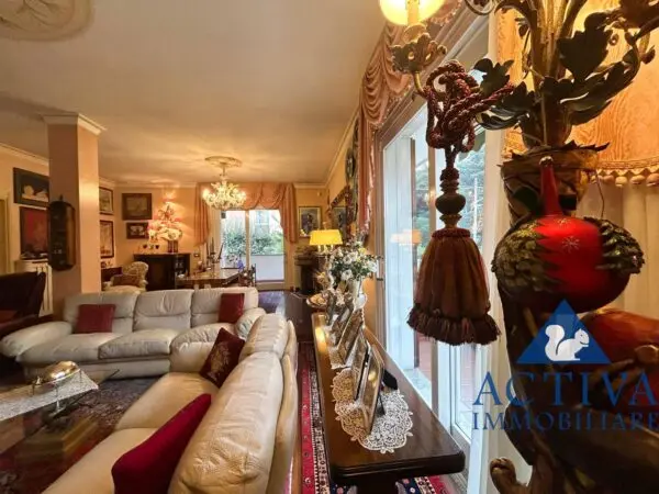 Villa via Alcide De Gasperi 27, Olgiate Olona
