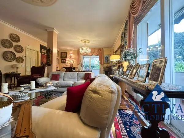Villa via Alcide De Gasperi 27, Olgiate Olona