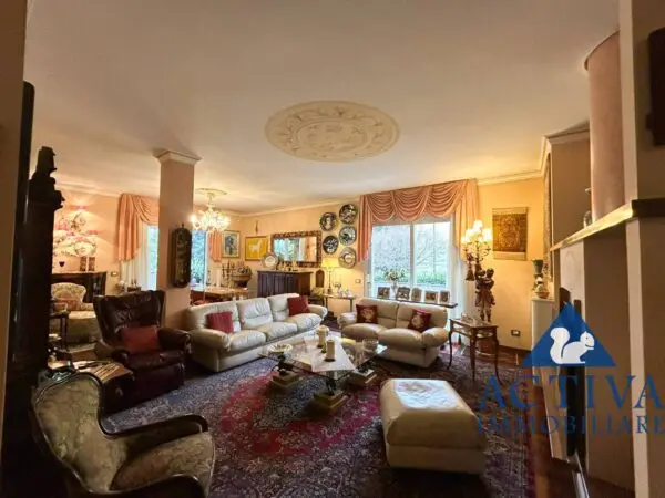 Villa via Alcide De Gasperi 27, Olgiate Olona
