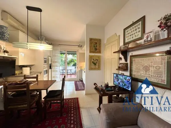 Villa via Alcide De Gasperi 27, Olgiate Olona