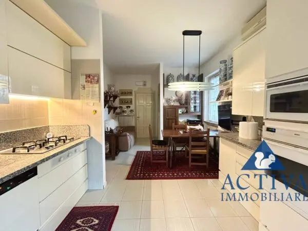 Villa via Alcide De Gasperi 27, Olgiate Olona
