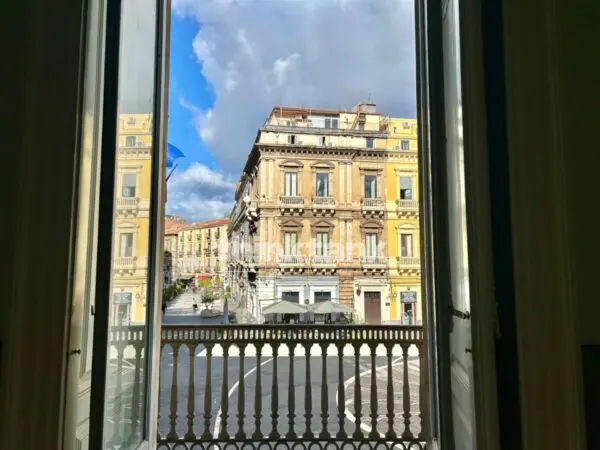 Stabile/Palazzo piazza Vincenzo Bellini, Catania