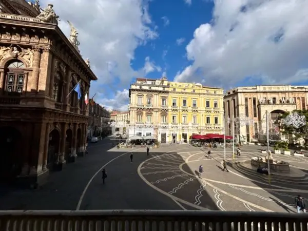 Stabile/Palazzo piazza Vincenzo Bellini, Catania