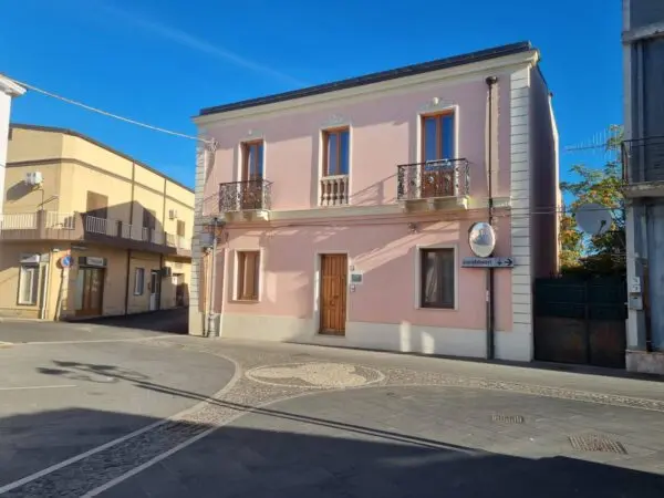 Casa Semindipendente via Umberto I, Villaspeciosa