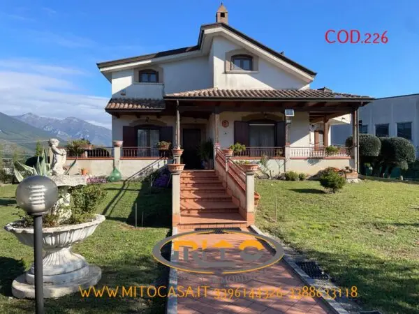 Villa via, Telese Terme