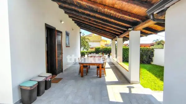Villa via Delle Azalee, Augusta