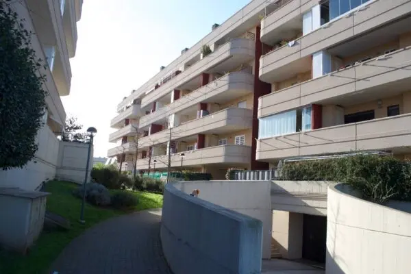 Appartamento via Vittorio Caprioli, Roma