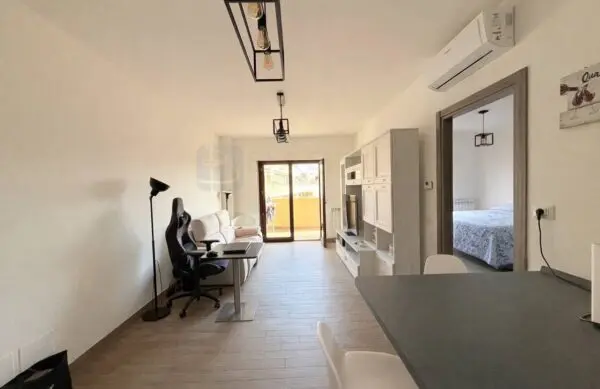 Appartamento via Vittorio Caprioli, Roma