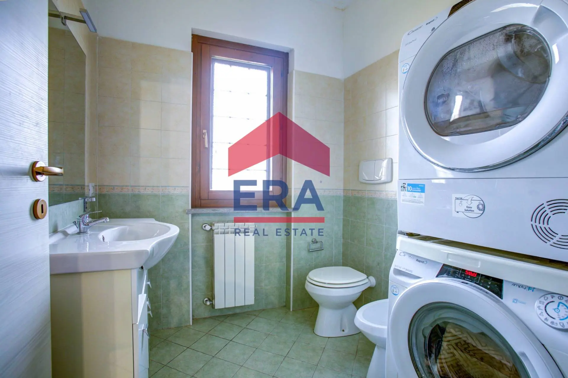 Immagine per Appartamento in vendita a Roma Via Quadrelle 42