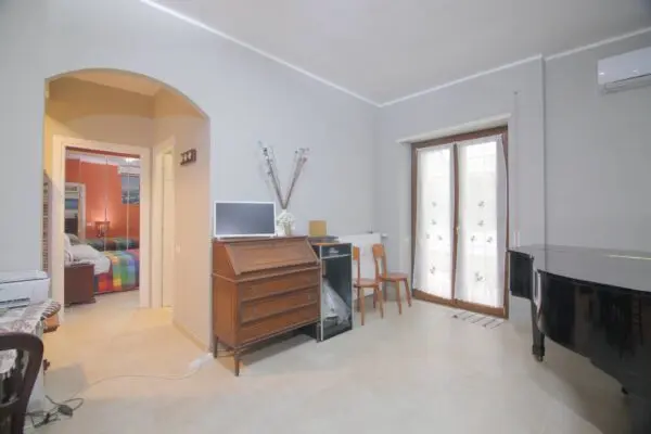Appartamento via Corrado Del Greco 40, Roma