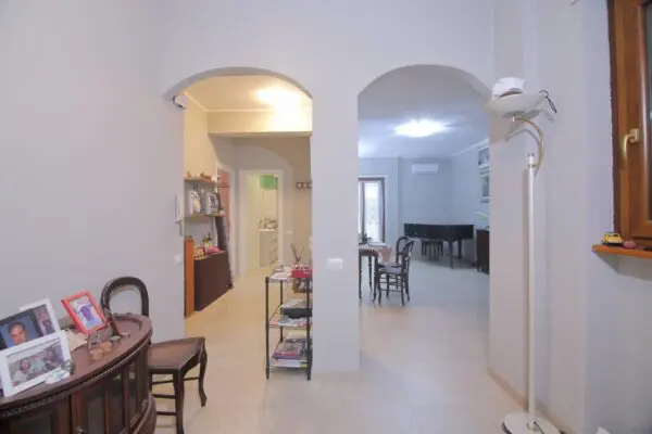 Appartamento via Corrado Del Greco 40, Roma