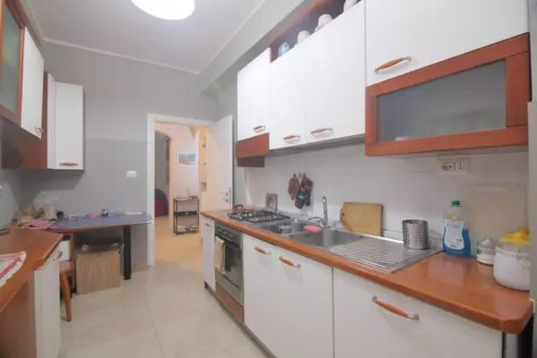Appartamento via Corrado Del Greco 40, Roma