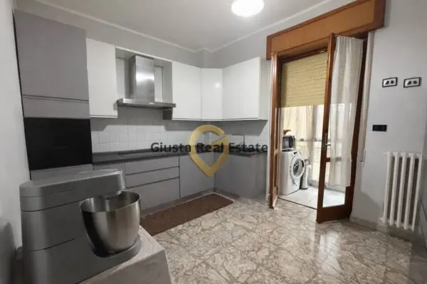 Appartamento via Egnazia 9, Brindisi