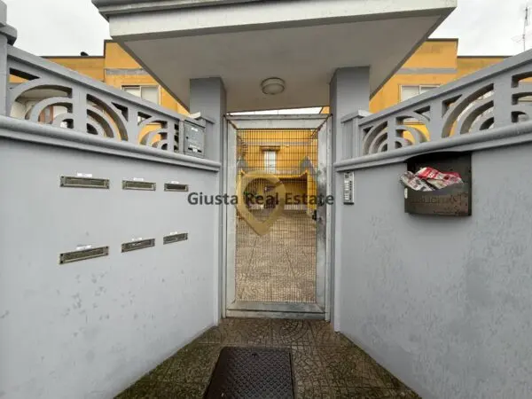 Appartamento via Egnazia 9, Brindisi