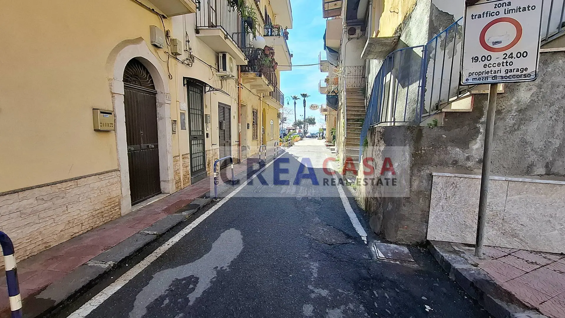 Immagine per Appartamento in vendita a Giardini-Naxos via umberto| 