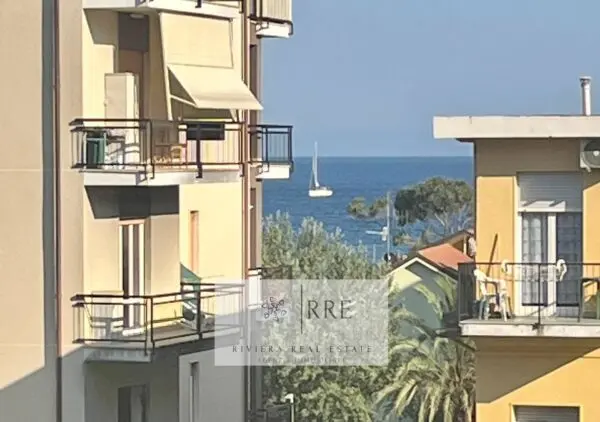 Appartamento via Clavesana, Andora