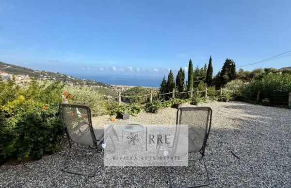 Villa via Costa Lupara, Alassio