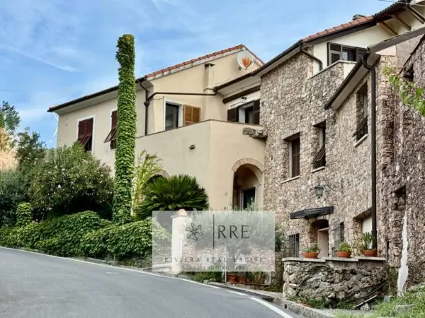 Casa Indipendente Fraz. Segno, Vado Ligure