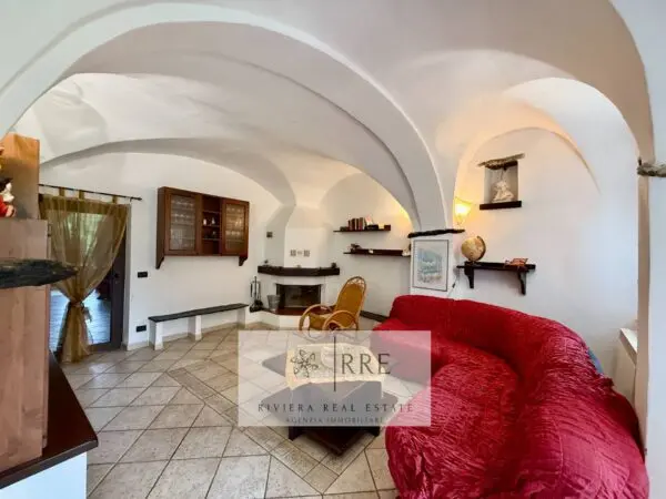 Casa Indipendente Fraz. Segno, Vado Ligure
