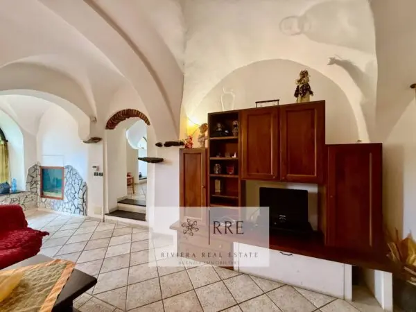 Casa Indipendente Fraz. Segno, Vado Ligure