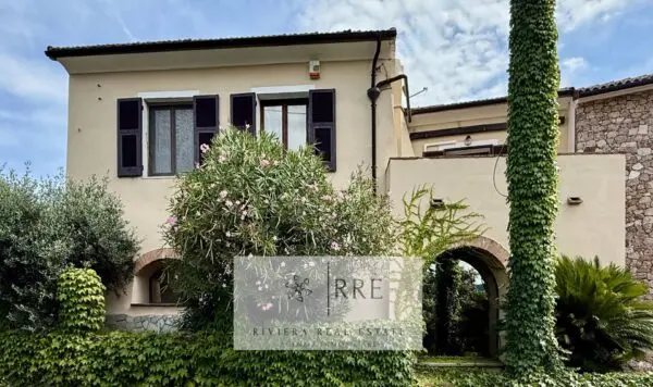 Casa Indipendente Fraz. Segno, Vado Ligure