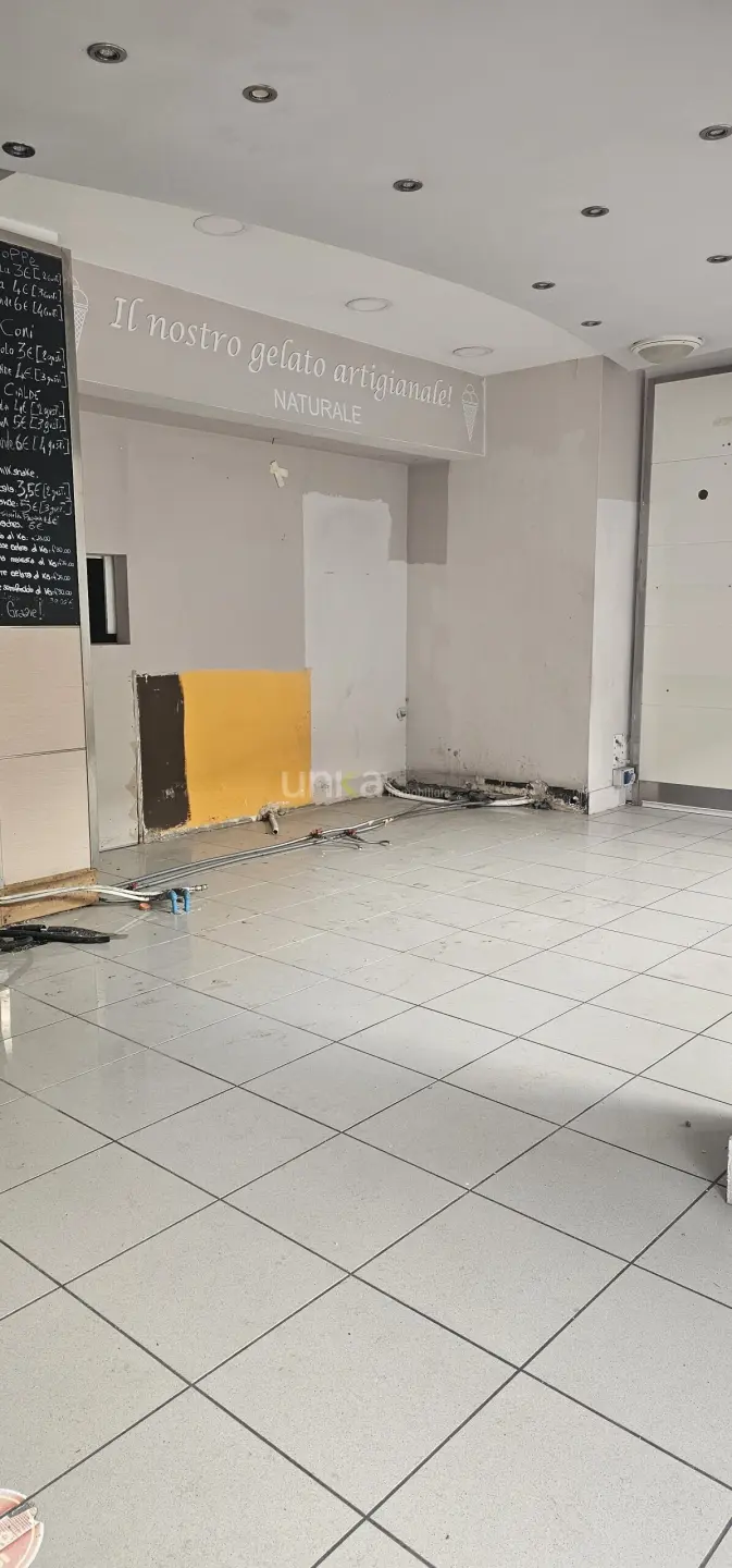 Immagine per Locale commerciale in affitto a Jesi viale Della Vittoria snc