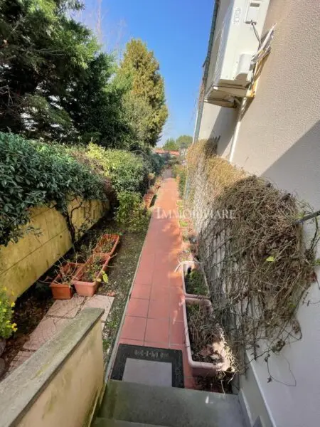Terratetto via Di Montenero 75, Montenero Basso, Livorno