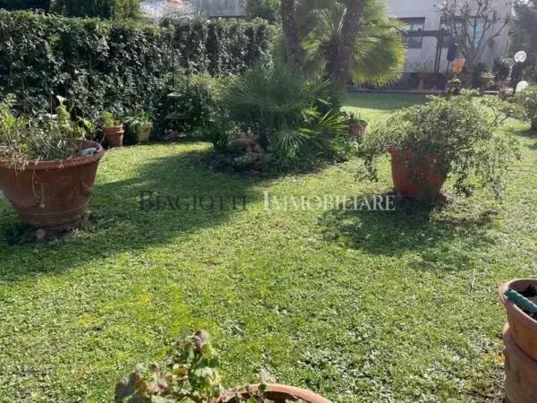 Terratetto via Di Montenero 75, Montenero Basso, Livorno