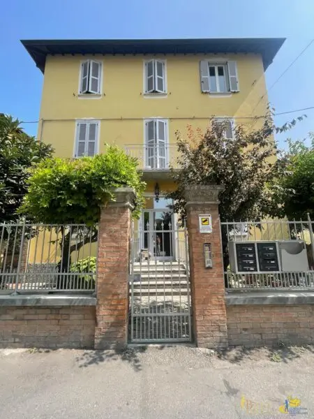 Terratetto strada Alessandria, Parma