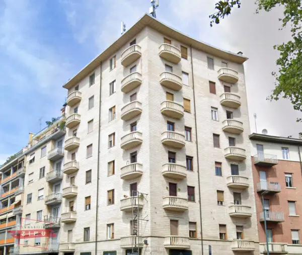 Bilocale piazza Generale Carlo Di Robilant 8, Torino