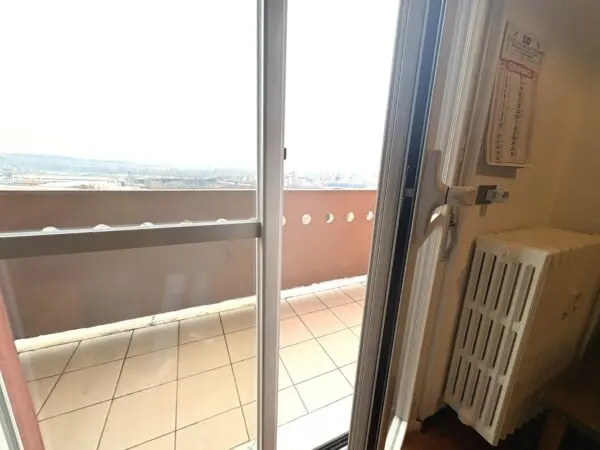 Quadrilocale via Reiss Romoli 71, Torino