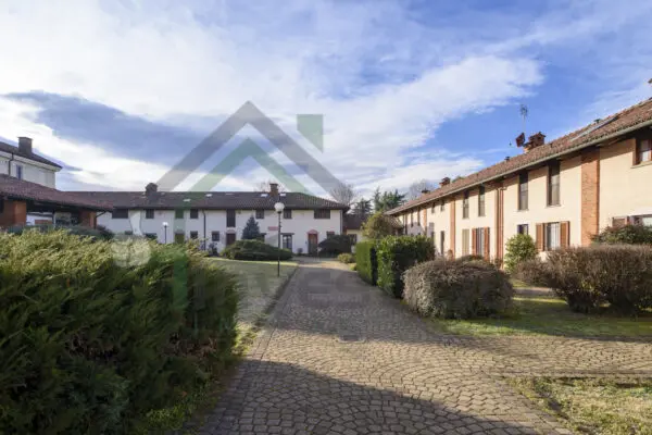 Bilocale strada San Giovanni 21, San Carlo Canavese